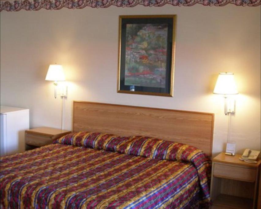 Red Carpet Inn Starke Habitación foto